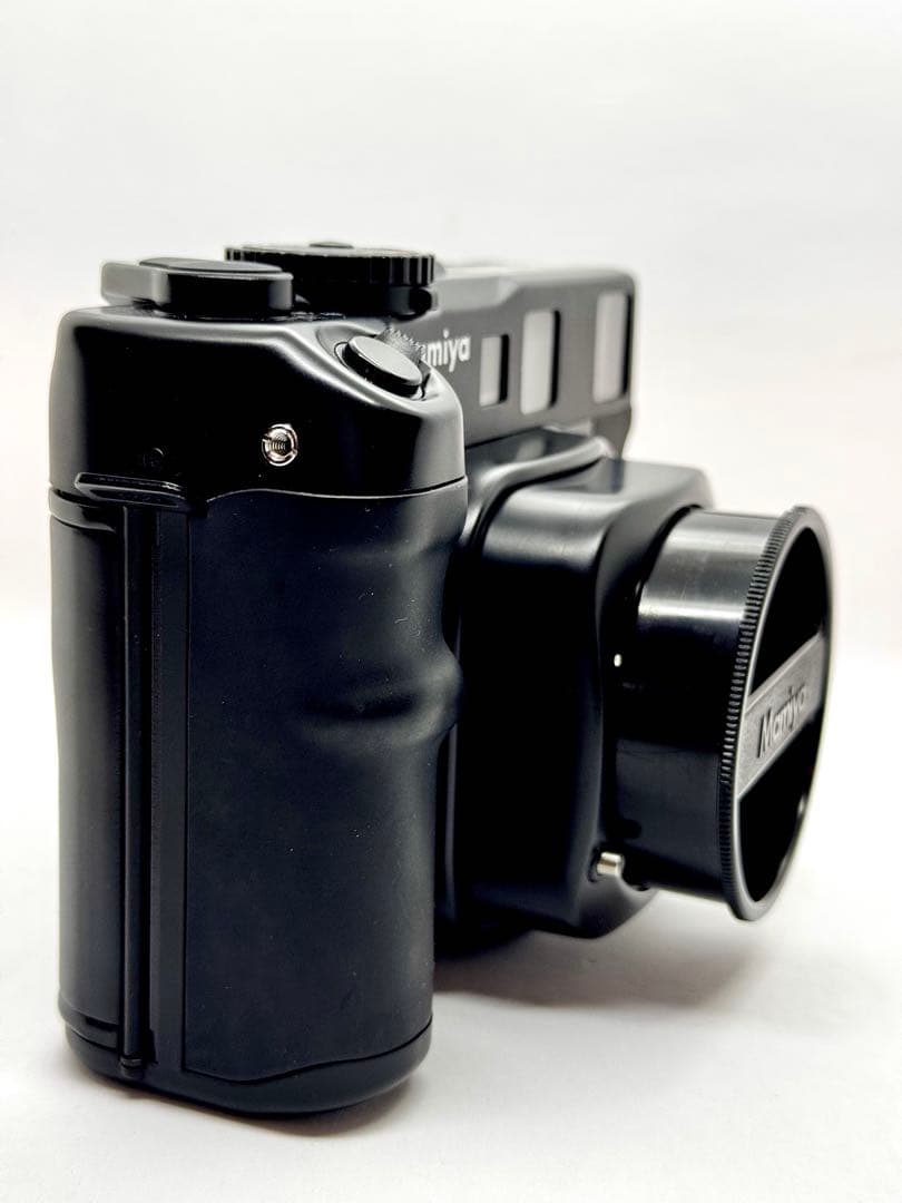 【新同・美品】ニューマミヤ６本体 ＋ レンズ75mm ＋150mm