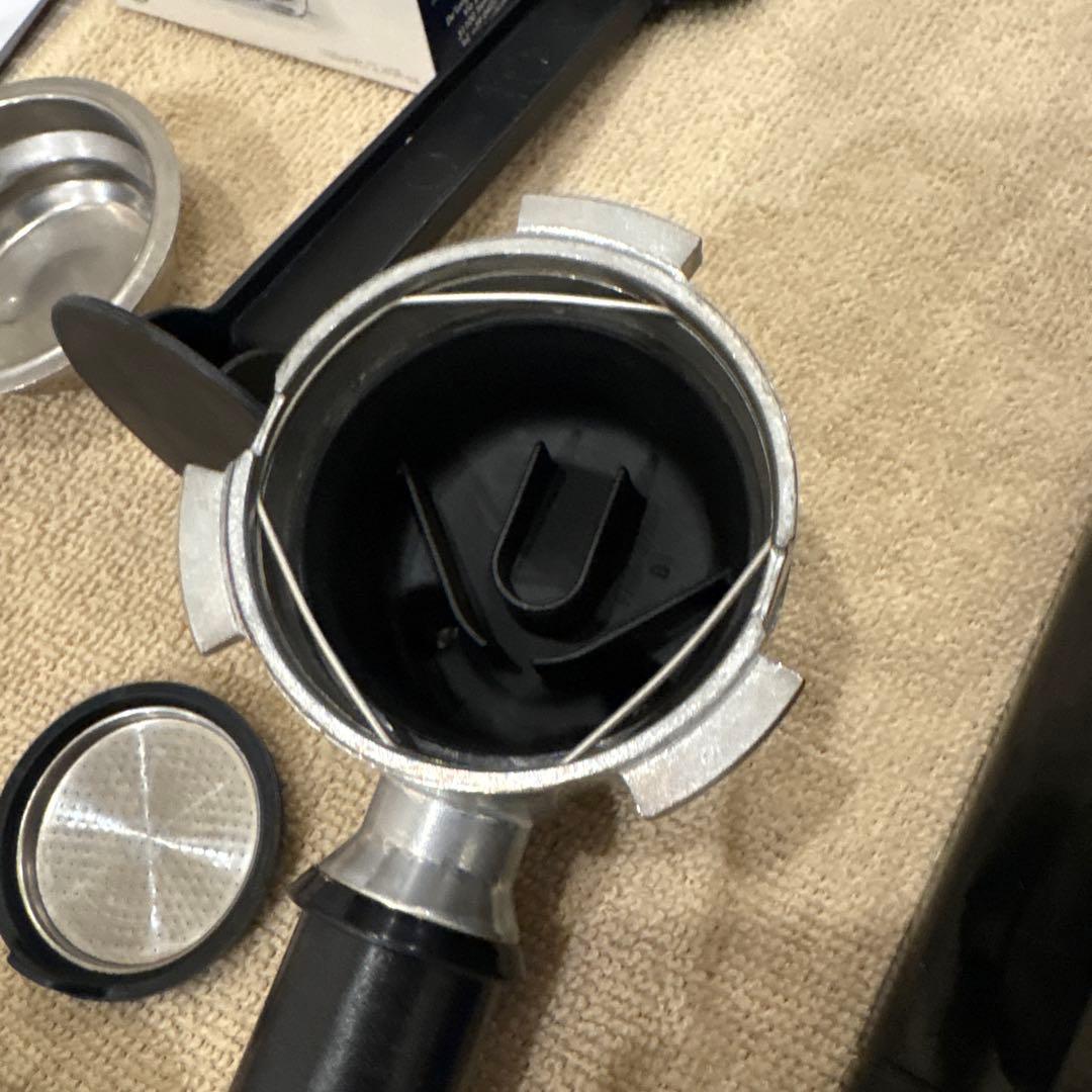 デロンギデディカEC680