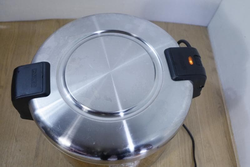 ◆象印業務用電子ジャー（保温専用）THA-C60A 3升3合 木目調 ②