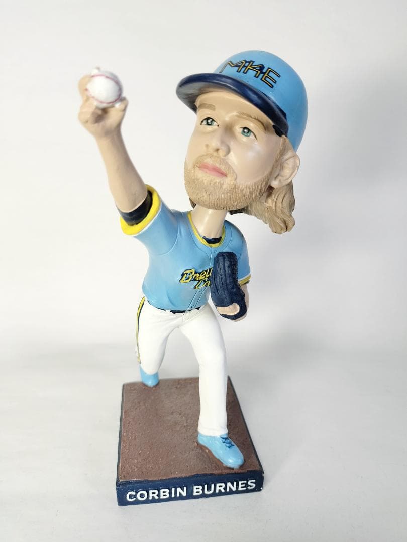 【Uさま専用】コービン・バーンズ／”シティコネクト” ボブルヘッド人形