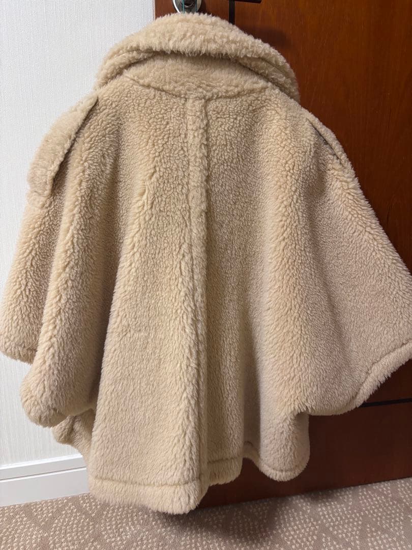 MaxMara マックスマーラ ADESSO テディベア　ケープ ハンガー付