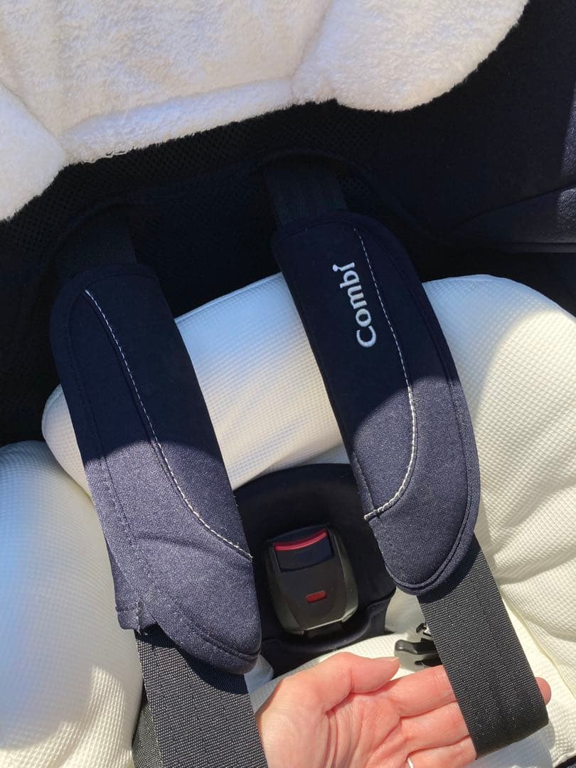 【限定特価‼️】Combi チャイルドシート　クルムーブスマート　新生児対応