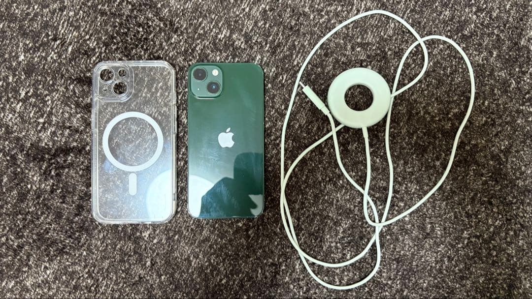 iPhone 13 本体 simフリー