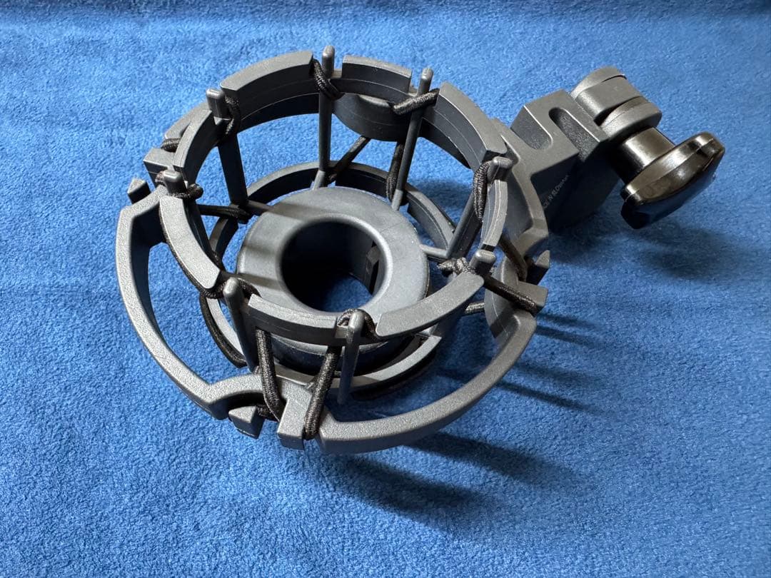 コンデンサーマイク AKG C214