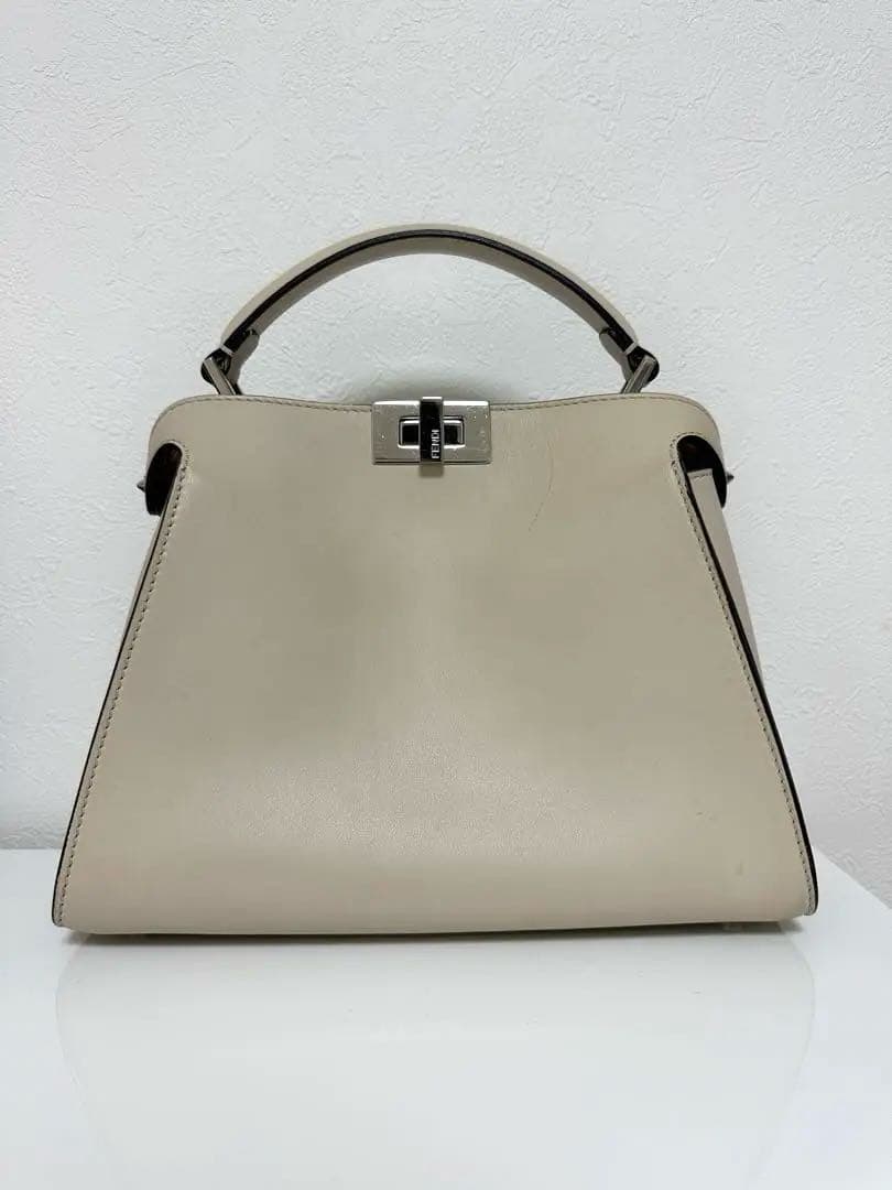 【たかちゃん】FENDI フェンディ ピーカブー