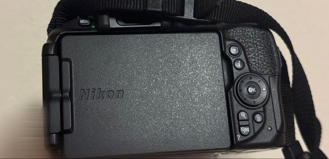 Nikon D5600 2本レンズ付き ショット数7888枚