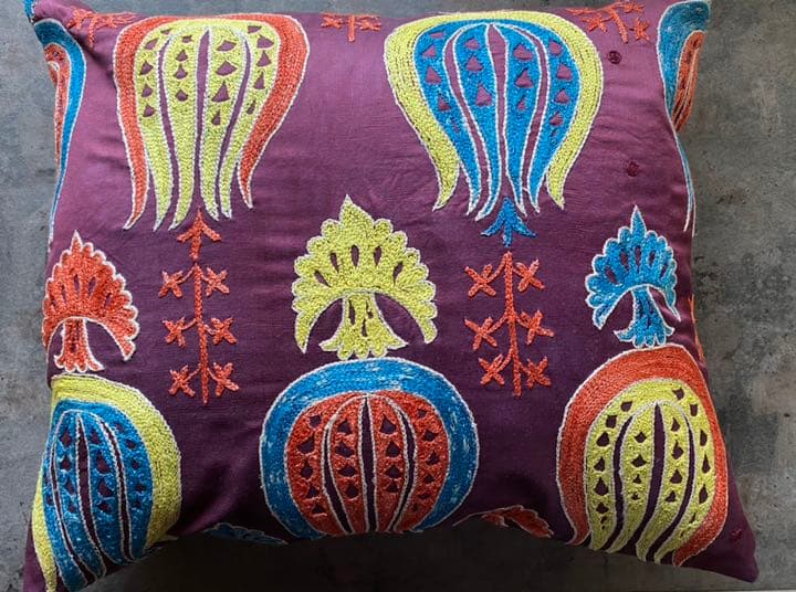 ウズベキスタン製 シルク スザニ刺繍 クッションカバー 58×50 SZN721