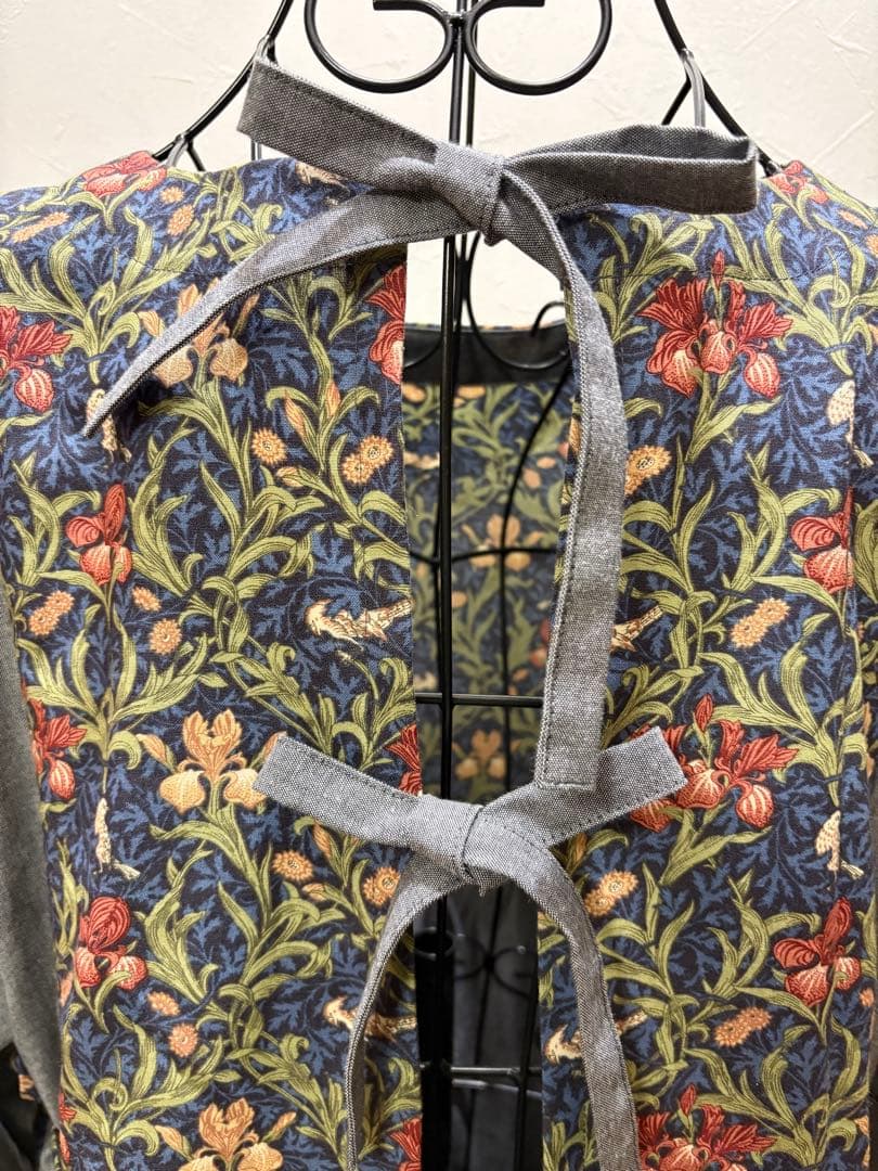 割烹着 おしゃれ ハンドメイド【ウィリアム モリス アイリス】