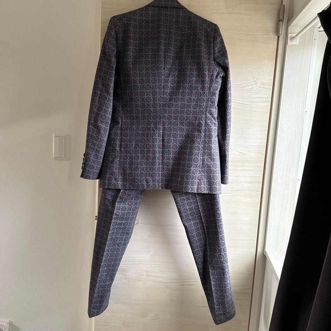 JOHN LAWRENCE SULLIVAN 幾何学模様スーツ