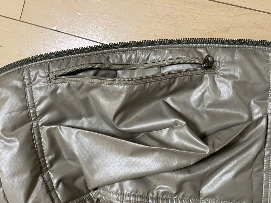 patagonia オリーブグリーン ダウンベストメンズL