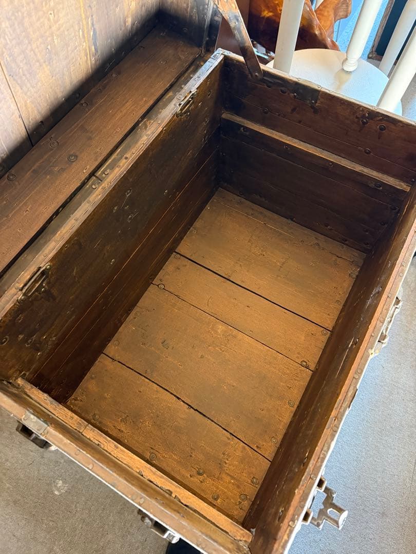 19世紀 O.A.TAYLOR製 スチーマートランク 特大 1880s 鍵なし