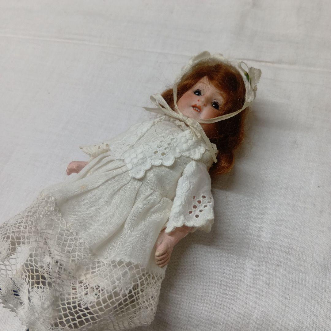♥ドイツからやって来た白いドレスがステキなアンティークビスクドール　ミニョネット