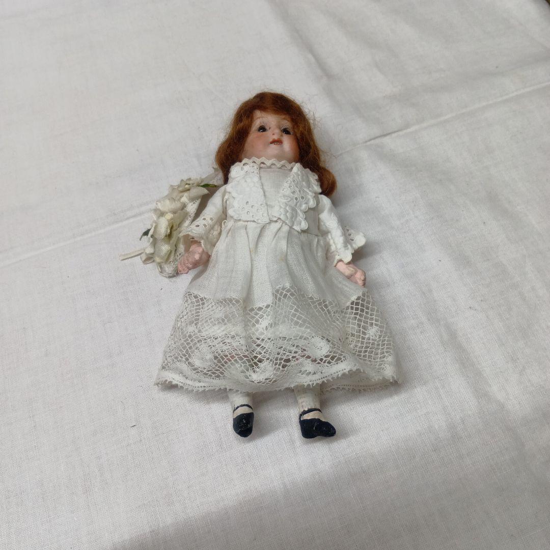 ♥ドイツからやって来た白いドレスがステキなアンティークビスクドール　ミニョネット