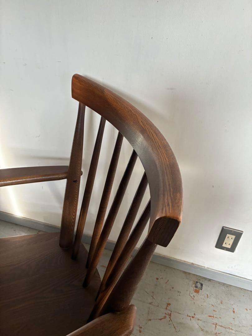 ナガノインテリア　ダイニングチェア　SKC069ー0WB 回転式　1