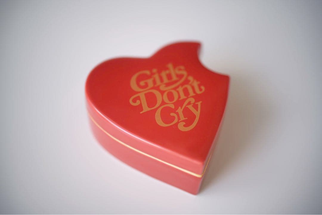 Girls Don't Cry 有田焼 eteバレンタイン