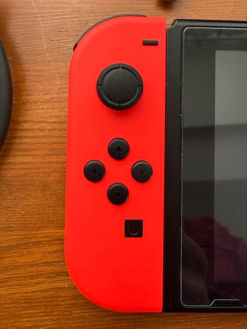 Nintendo Switch 赤/青 Joy-Con
