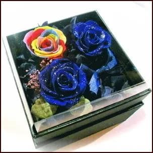 プリザーブドフラワーレインボーローズ　ブルーローズ　ボックスギフト