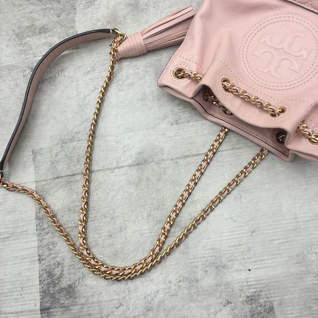 ✨美品✨トリーバーチ　バケットバッグ　フレミング　エンボスロゴ　レザー　ピンク