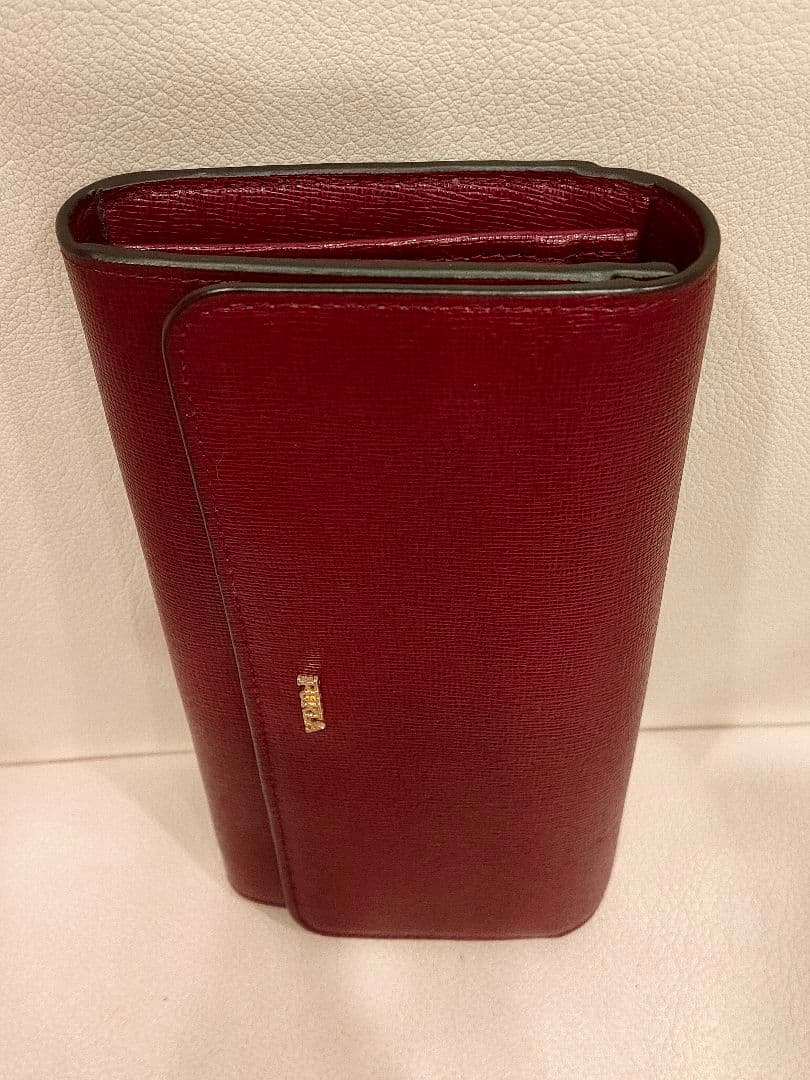 一度使用のみ極美品 FURLA 長財布 バビロン　ワインレッド　箱付き