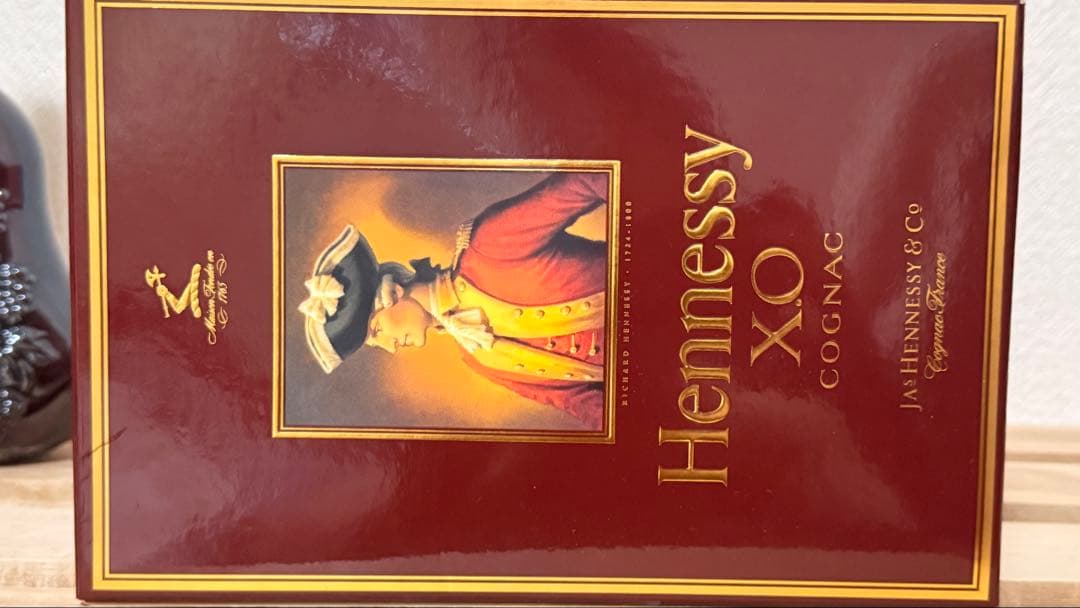 Hennessy XO Cognac 箱入り　金キャップクリアボトル