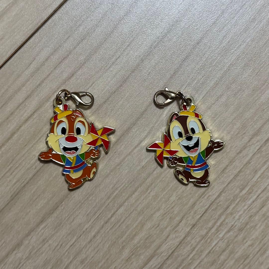 ディズニー ピンバッジ チャーム 35個 バラ売り可