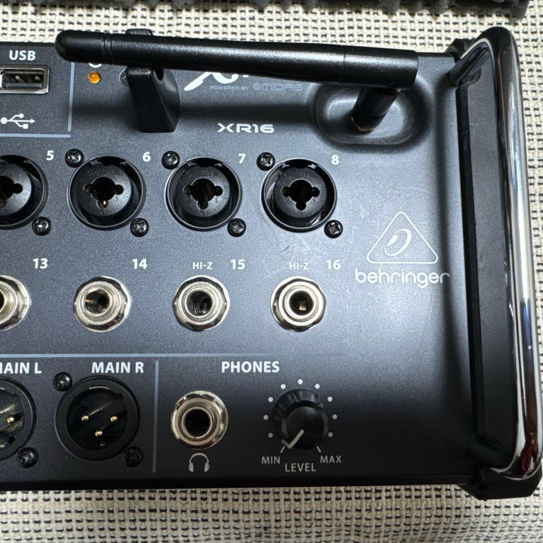 デジタルミキサー　Behringer X Air XR16