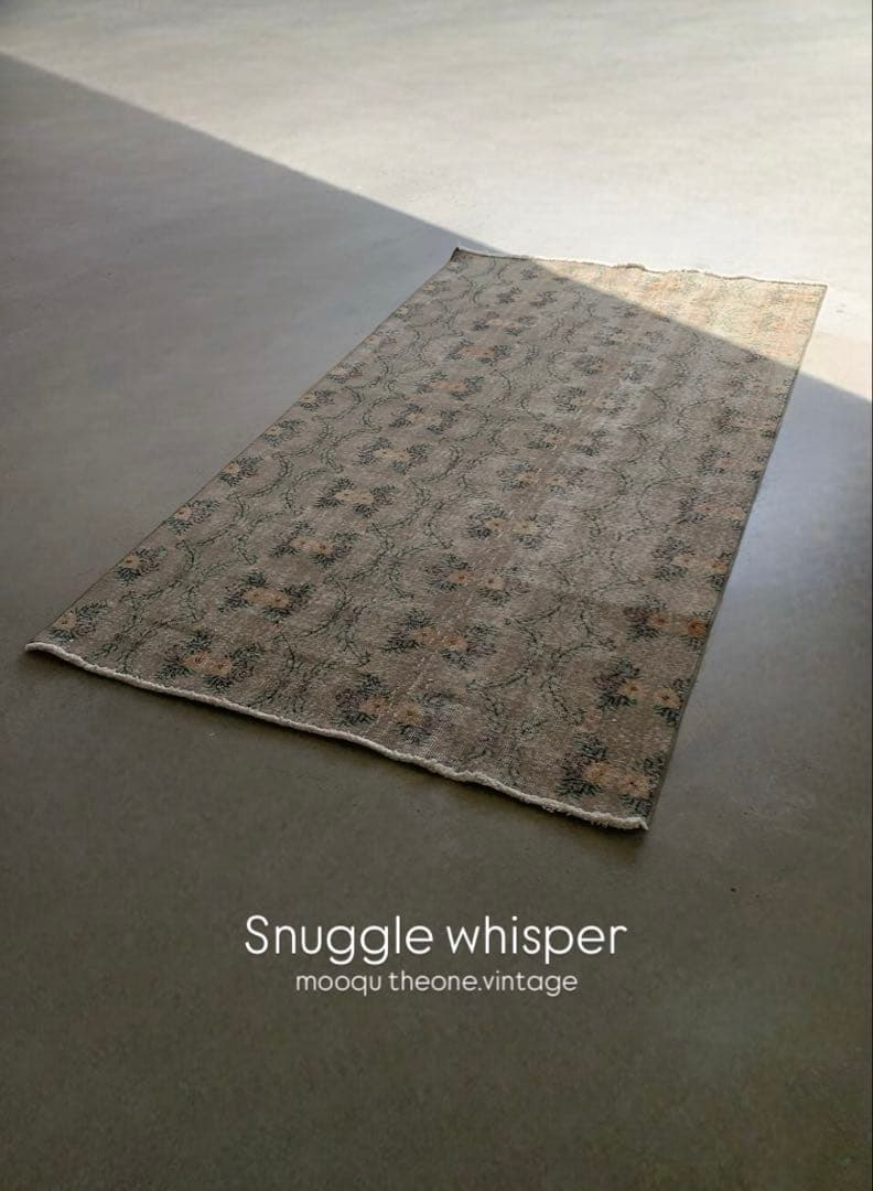 152×263 \"Snuggle whisper” ViNTAGE RUG