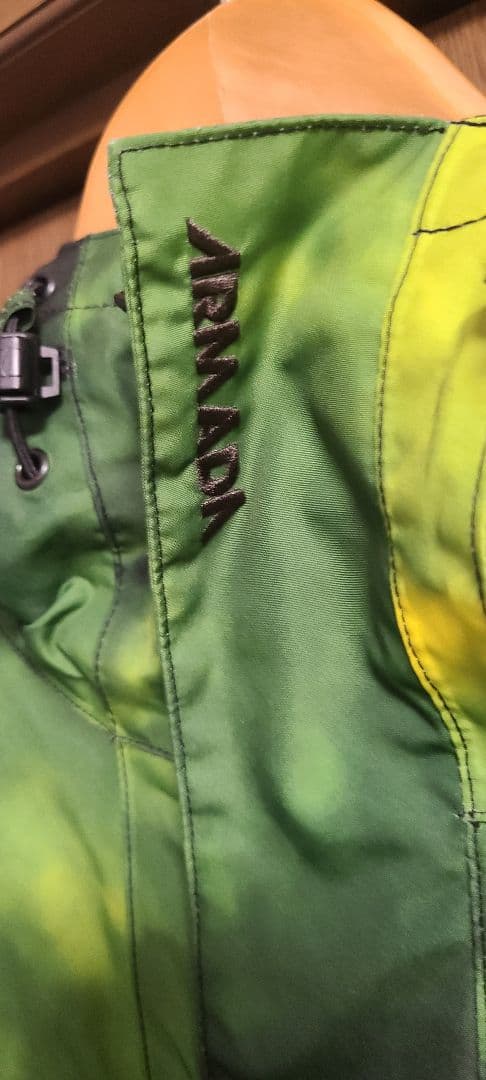 アルマダ ARMADA スキーウェア サイズm ワンシーズン使用