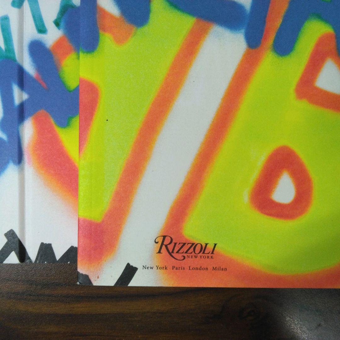 Balenciaga Winter 18　洋書　RIZZOLI　インク跡あり。