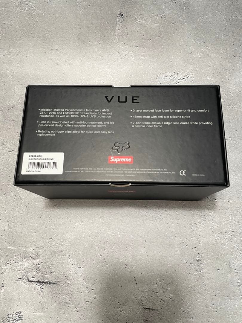 特典【 Supreme 】Fox Racing Vue Goggles RED