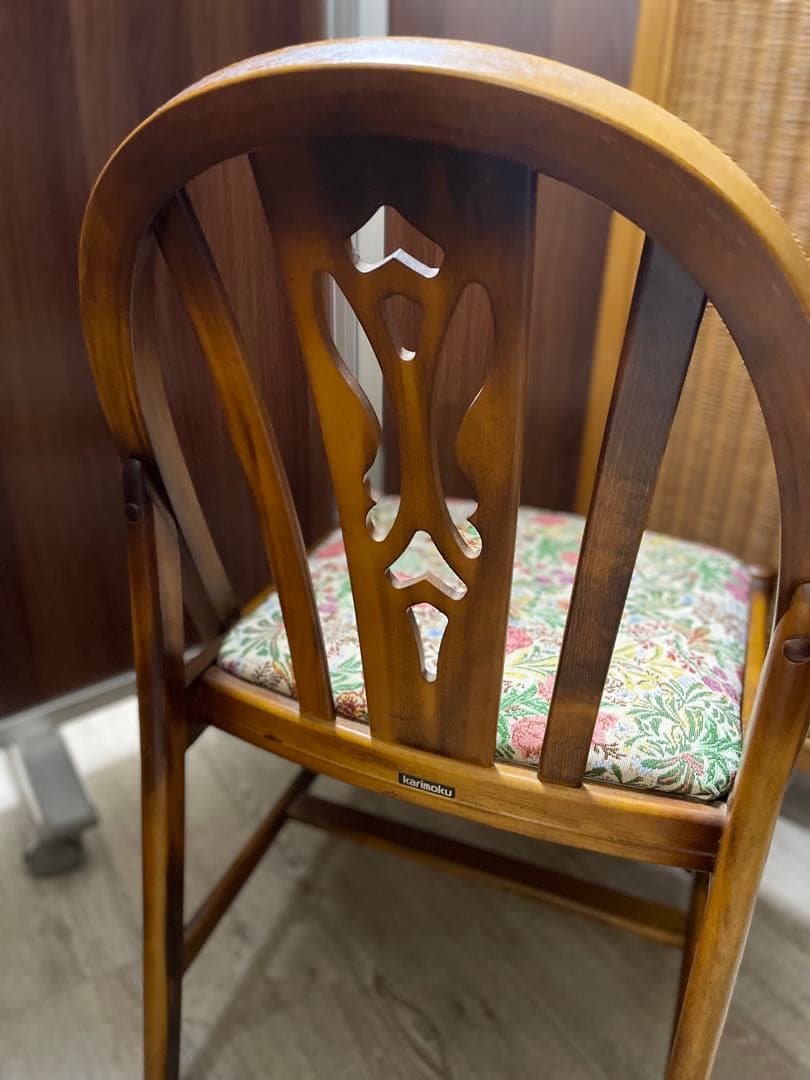 カリモク家具　アンティーク　花柄　木製ダイニングチェア ③