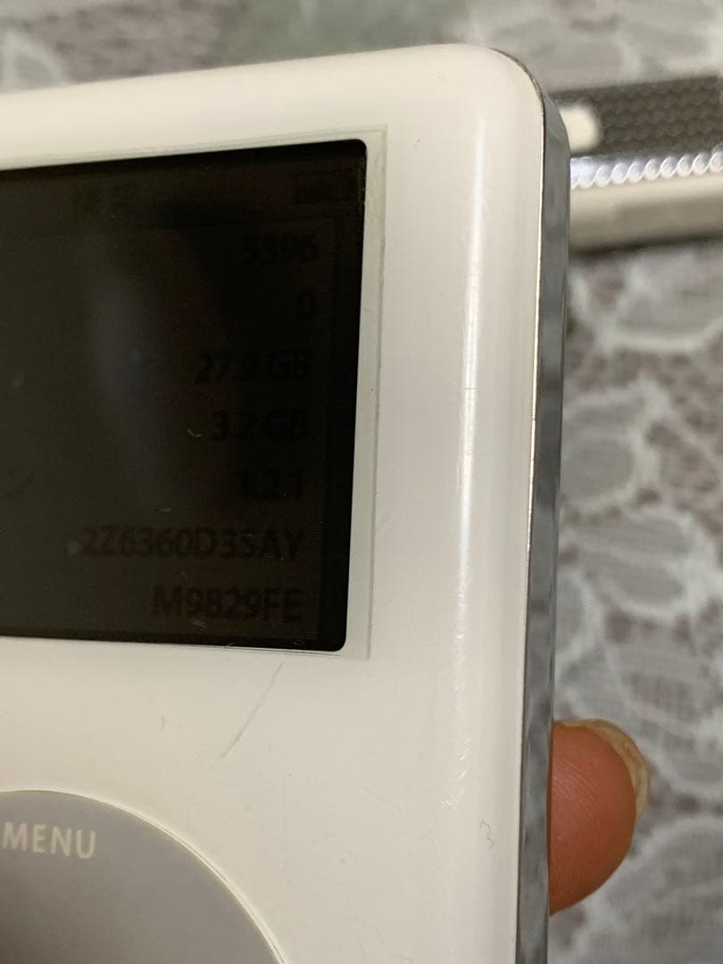 &中古 Apple iPod 30GB A1099