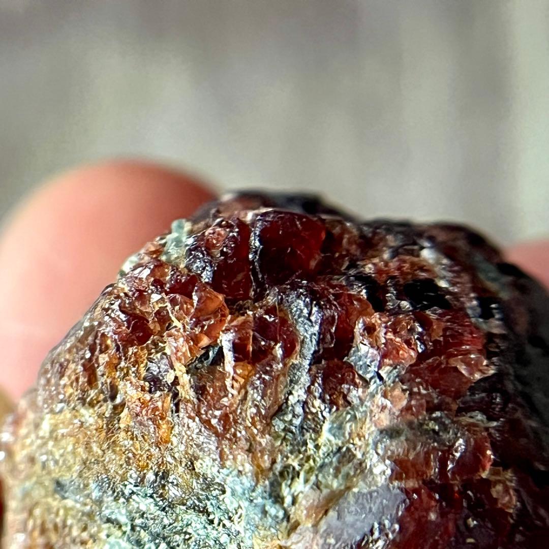 巨大 レッド ガーネット 163.65ct 原石 鉱物 天然石 パワーストーン