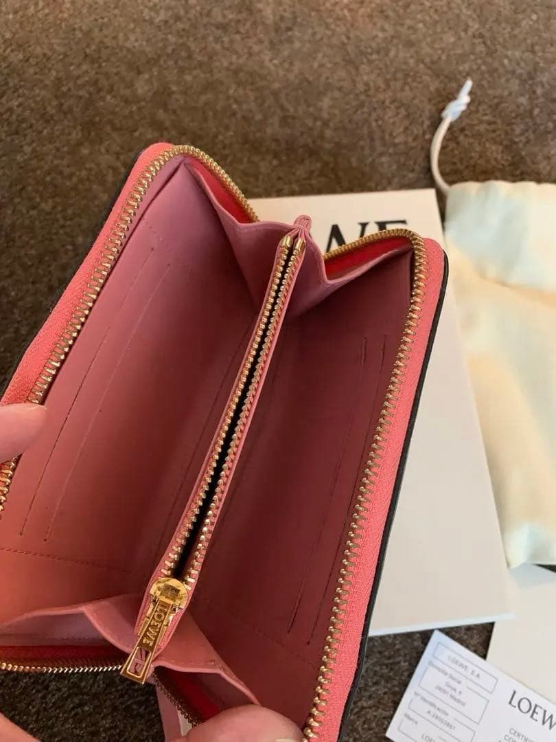 LOEWE ラウンドファスナー　ミニ財布