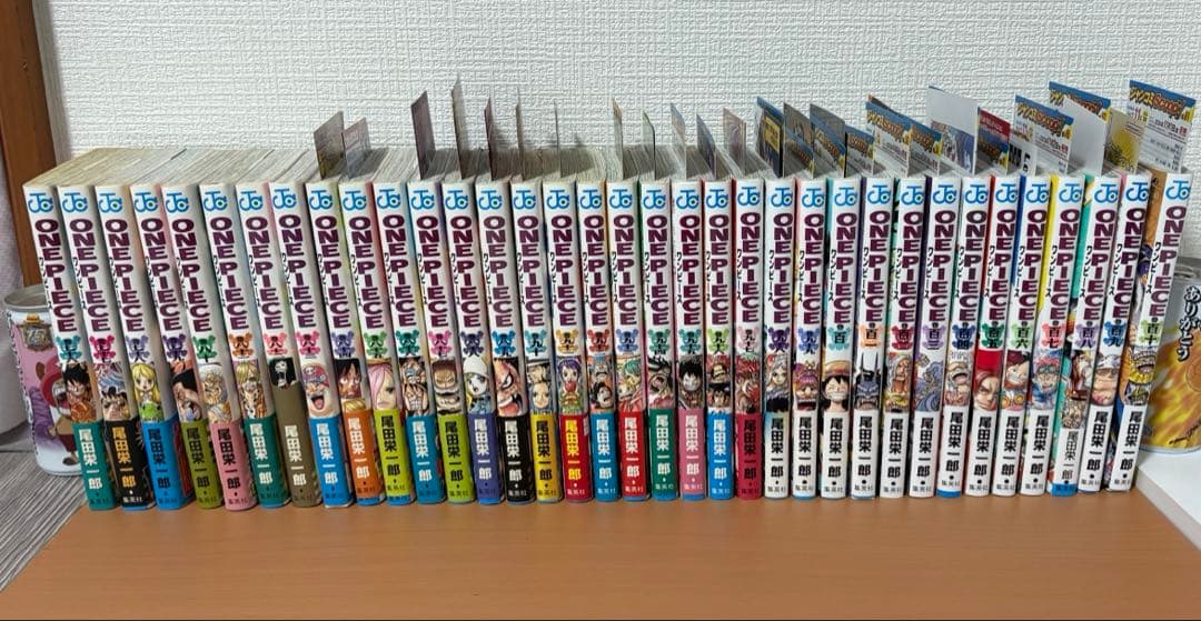 【希少】ワンピースONEPIECE全巻(1巻〜111巻) マルチ収納BOX非売品