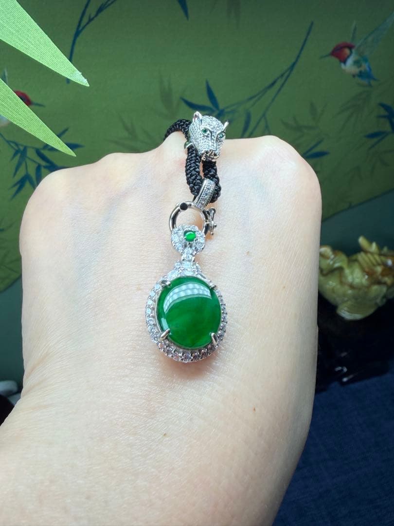 特選品‼️天然A貨翡翠　ロウカン質、特選大粒陽緑ネックレストップ　鑑定書付き