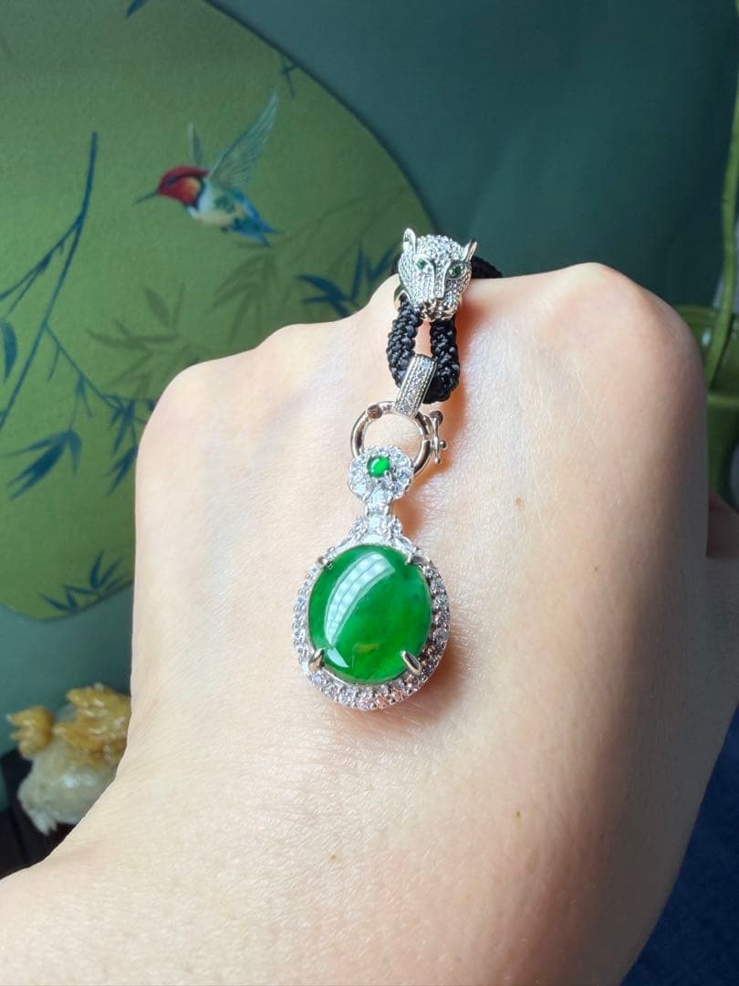 特選品‼️天然A貨翡翠　ロウカン質、特選大粒陽緑ネックレストップ　鑑定書付き