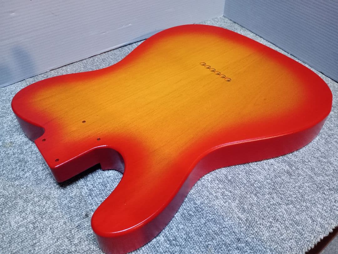 テレキャスボディ チェリーサンバースト フルラッカー塗装 2.07kg