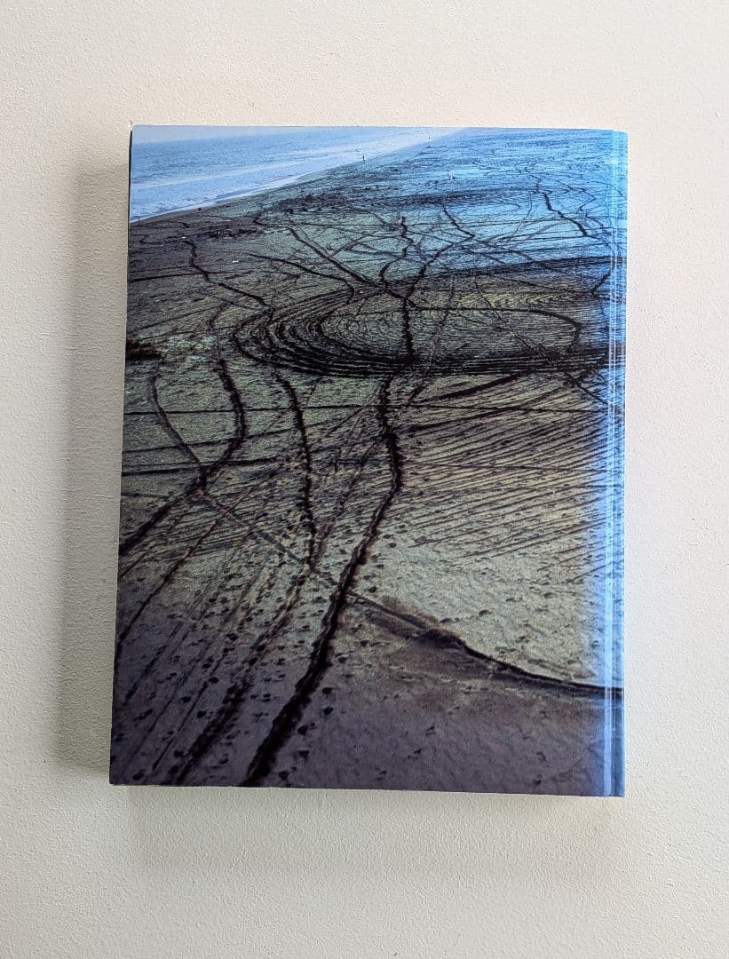 志賀理江子　螺旋海岸 album