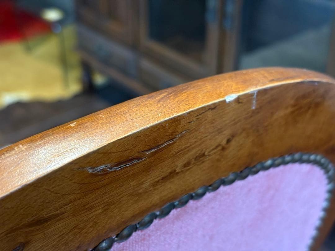 ① フランスアンティーク　輸入家具　ロココ　鋲打　リベット打　アームソファ　GG