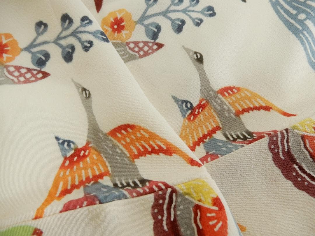 正絹・紅型染め小紋袷着物・顔料・手刷し・流水・貝・鳥・お花