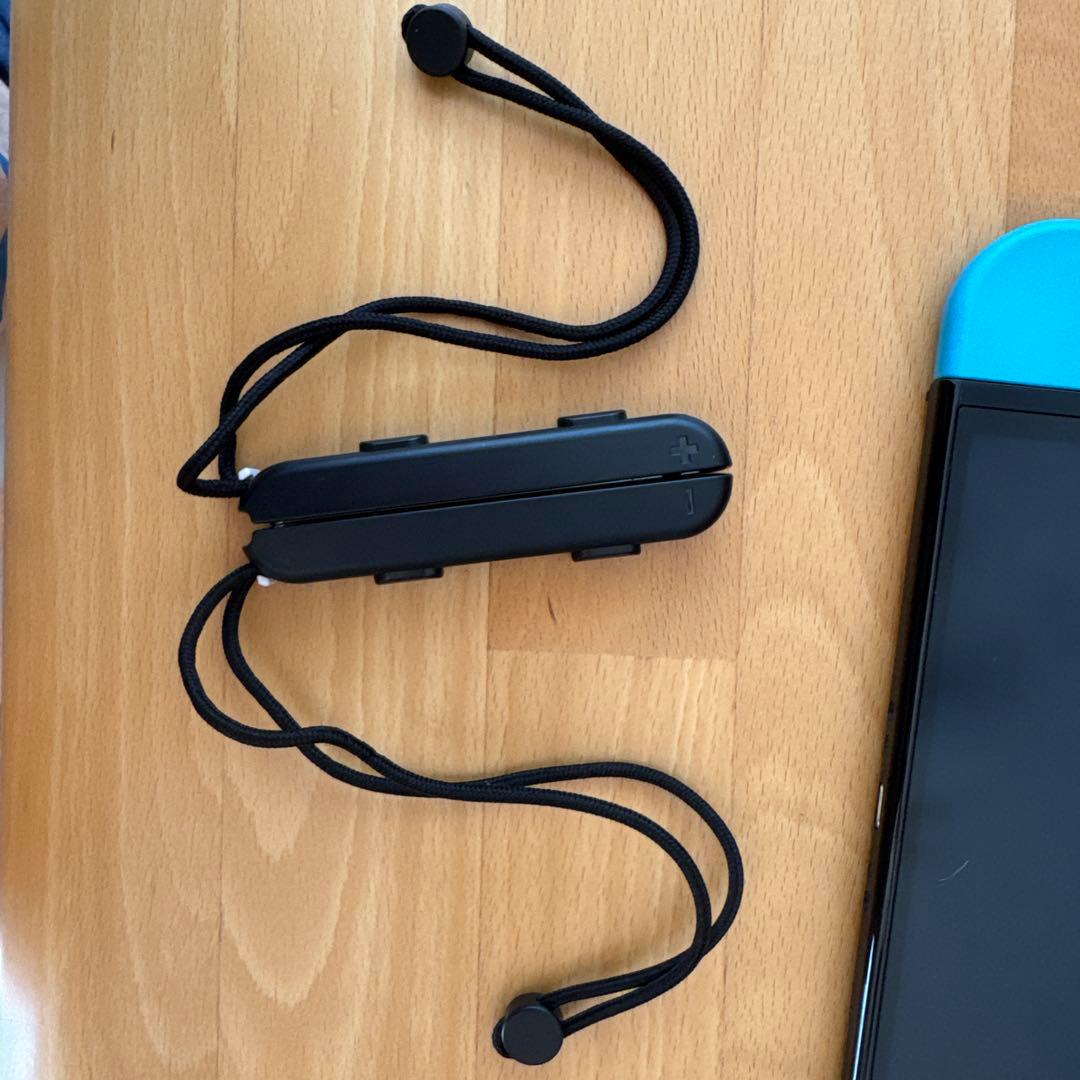 任天堂switch「有機EL」 青・赤 カセット・ジョイコンストラップ付