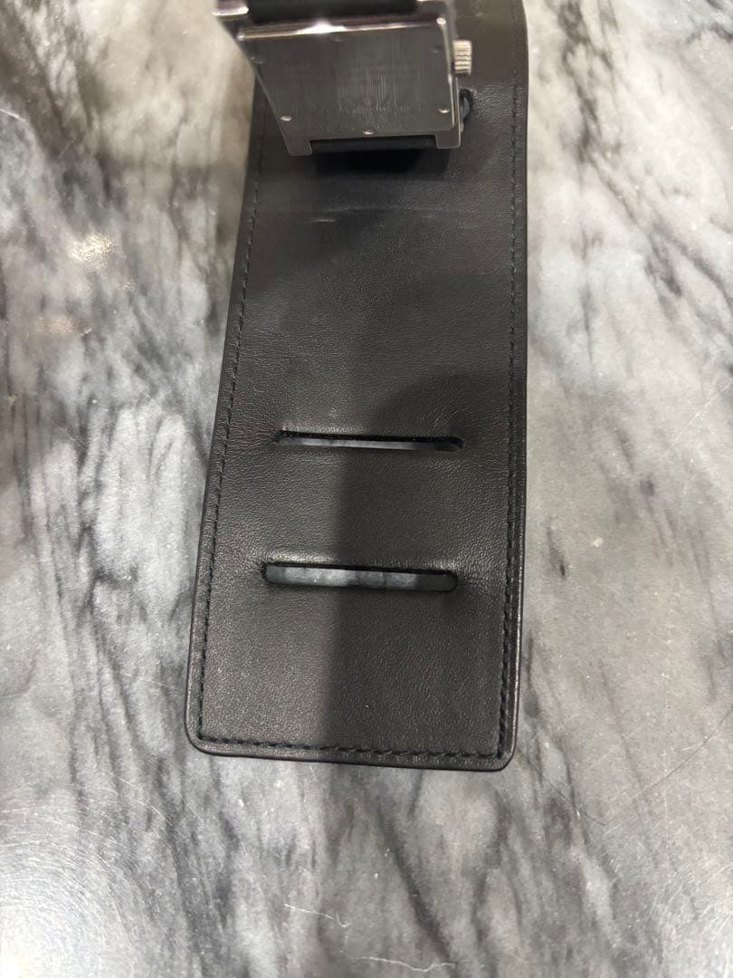 GUCCI 腕時計 7700M レザーベルト 黒