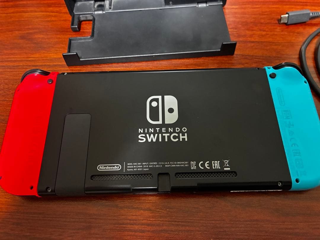 Nintendo Switch 本体 赤/青 Joy-Con