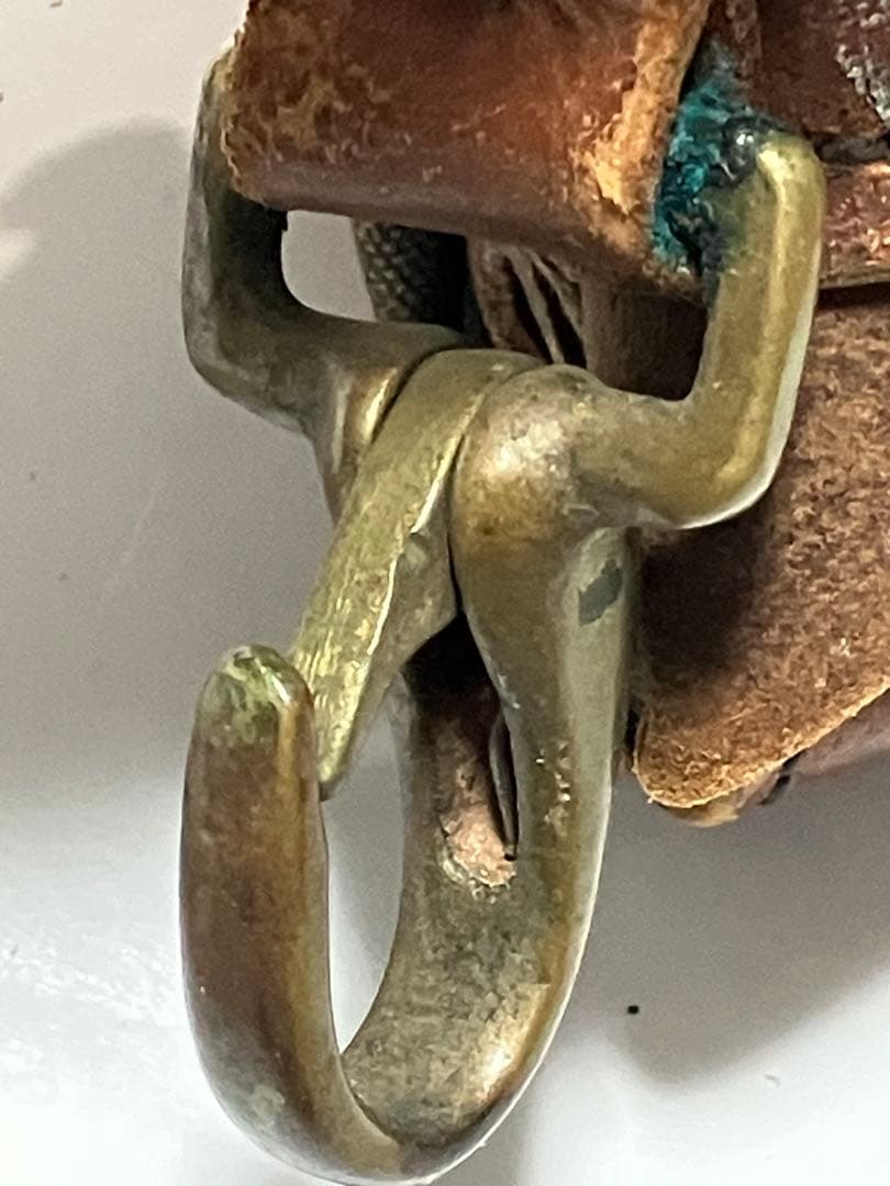 スウェーデン軍　5連　レザー　バンダリア　カオスポーチ　実物　官給品　50's