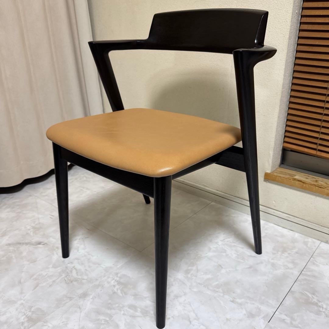飛騨産業 SEOTO（セオト）飛騨家具 セミアームチェア　張り座 BK