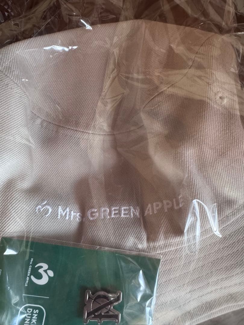 Mrs.GREEN APPLE NEW ERA バケットハット ベージュ ミセス