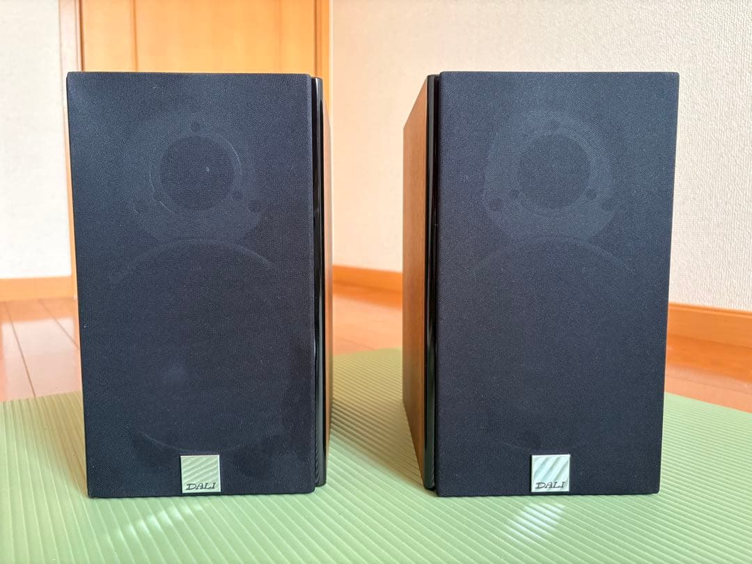 スピーカー　Dali Zensor1