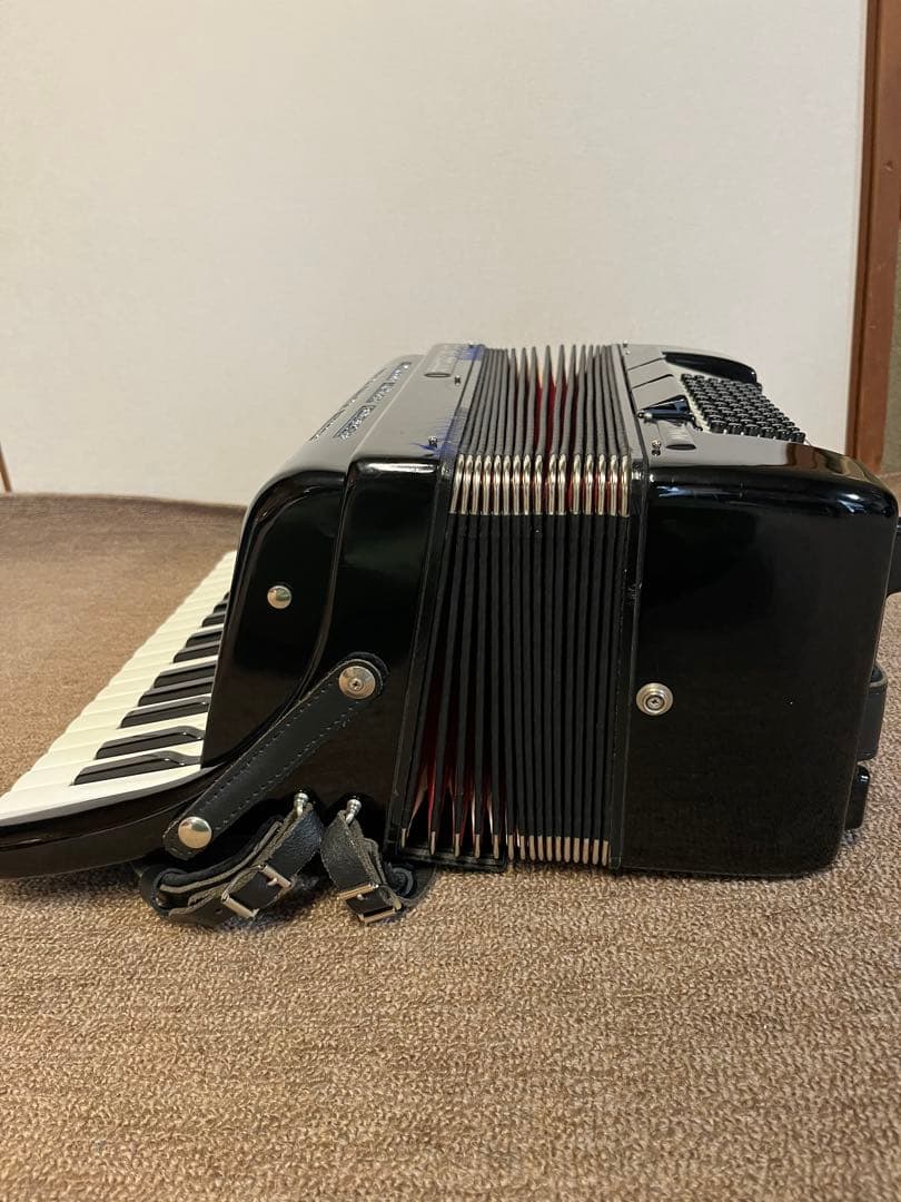 ヘスミューラーHESSMÜHLER MML72 ミュゼットアコーディオン34鍵