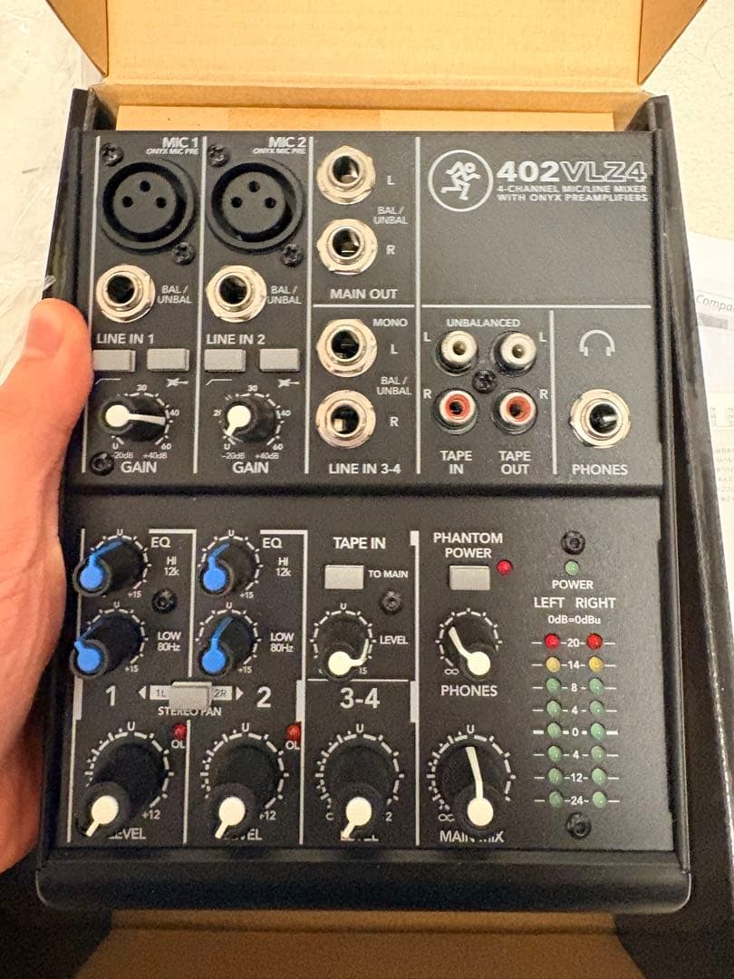 Mackie 402VLZ4 アナログミキサー